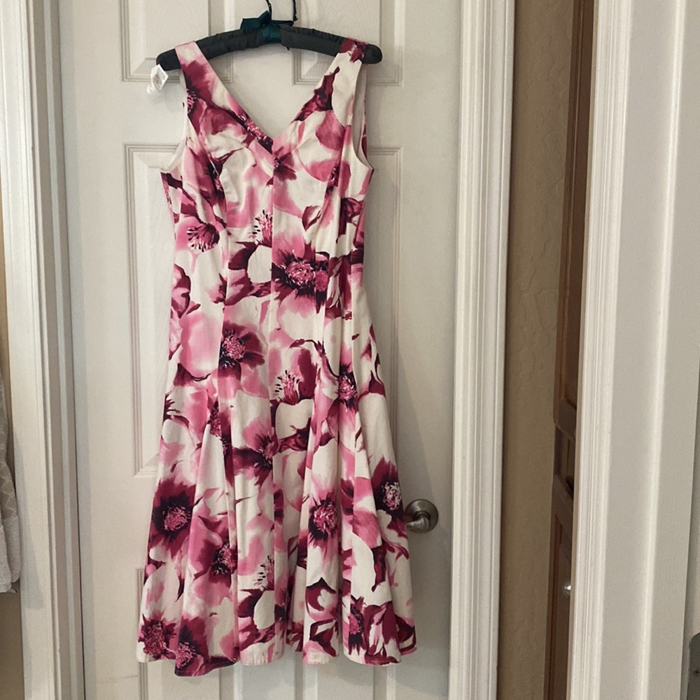 Vintage Carrie Hutton, pink, floral A line dress, worn once.  Size 10/12